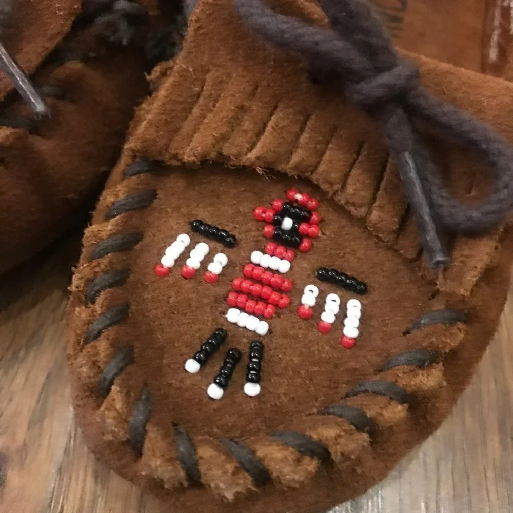 Kids beaded suede minnetonka moccasins